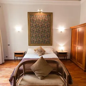 Monia Coliseum Apartment
